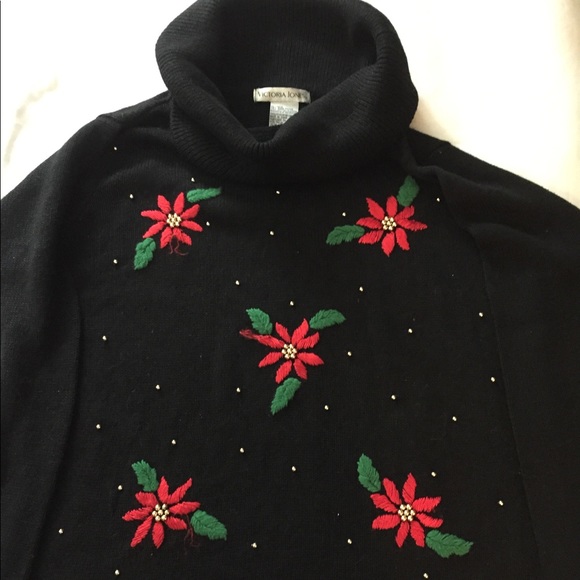 Sweaters - Christmas poinsettias sweater m / tall